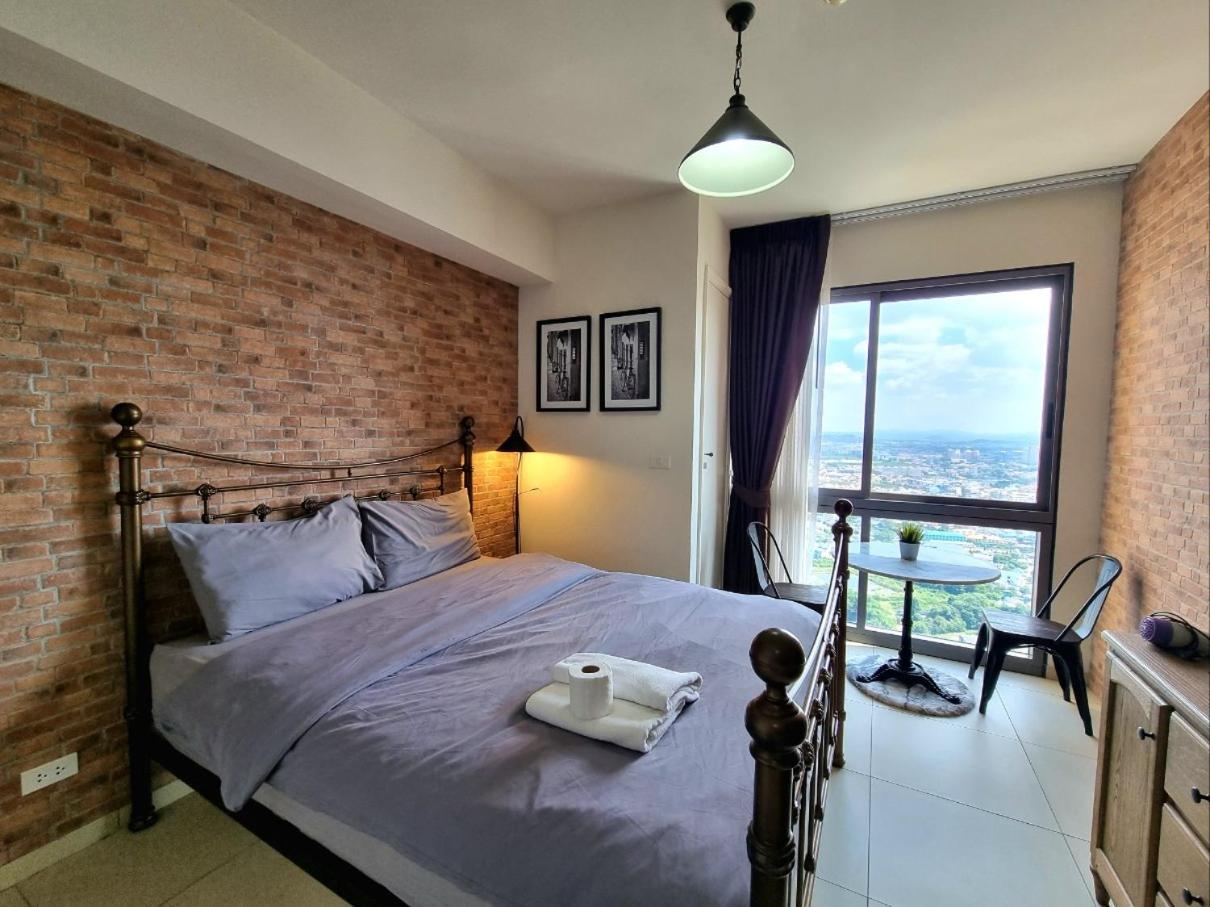 Unixx Condo Pattaya Near Walking Street Exterior photo